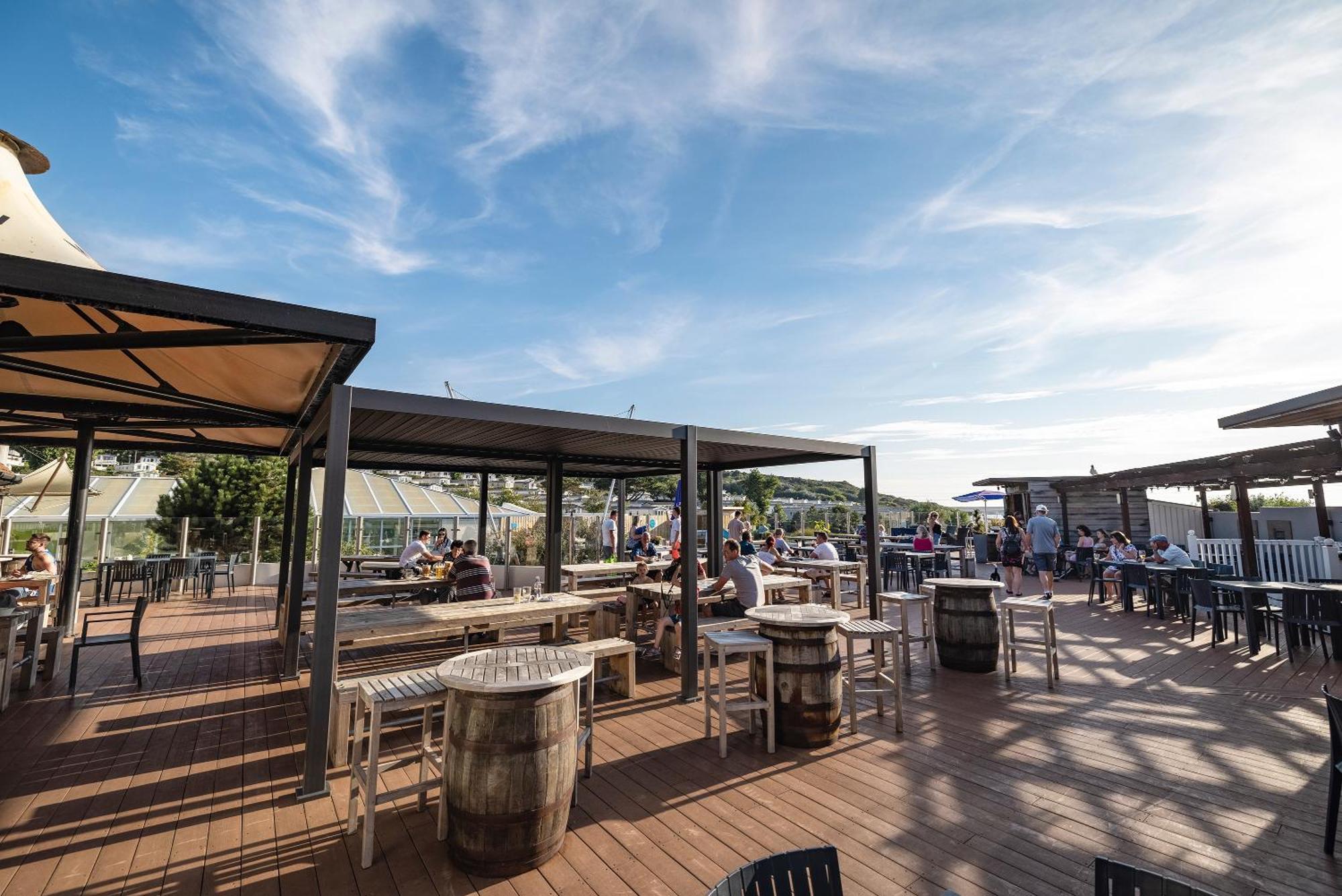 F&G Getaways Hotel Wyke Regis Exterior photo
